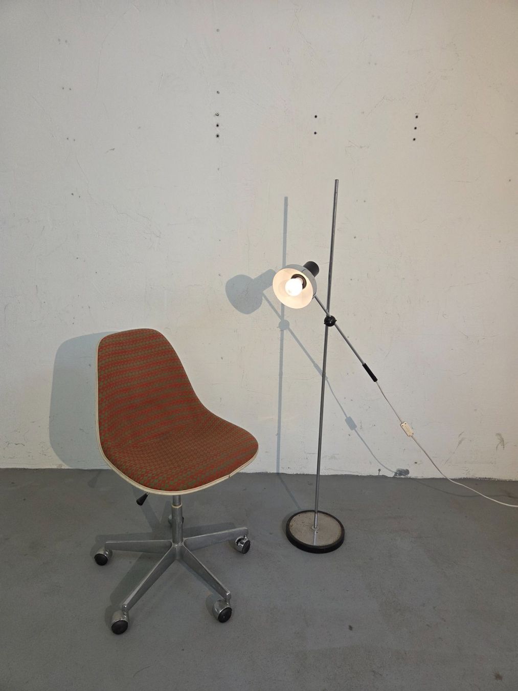 Lampes: 36.) Stehlampe – D'occasion à Zürich par PeterPanama