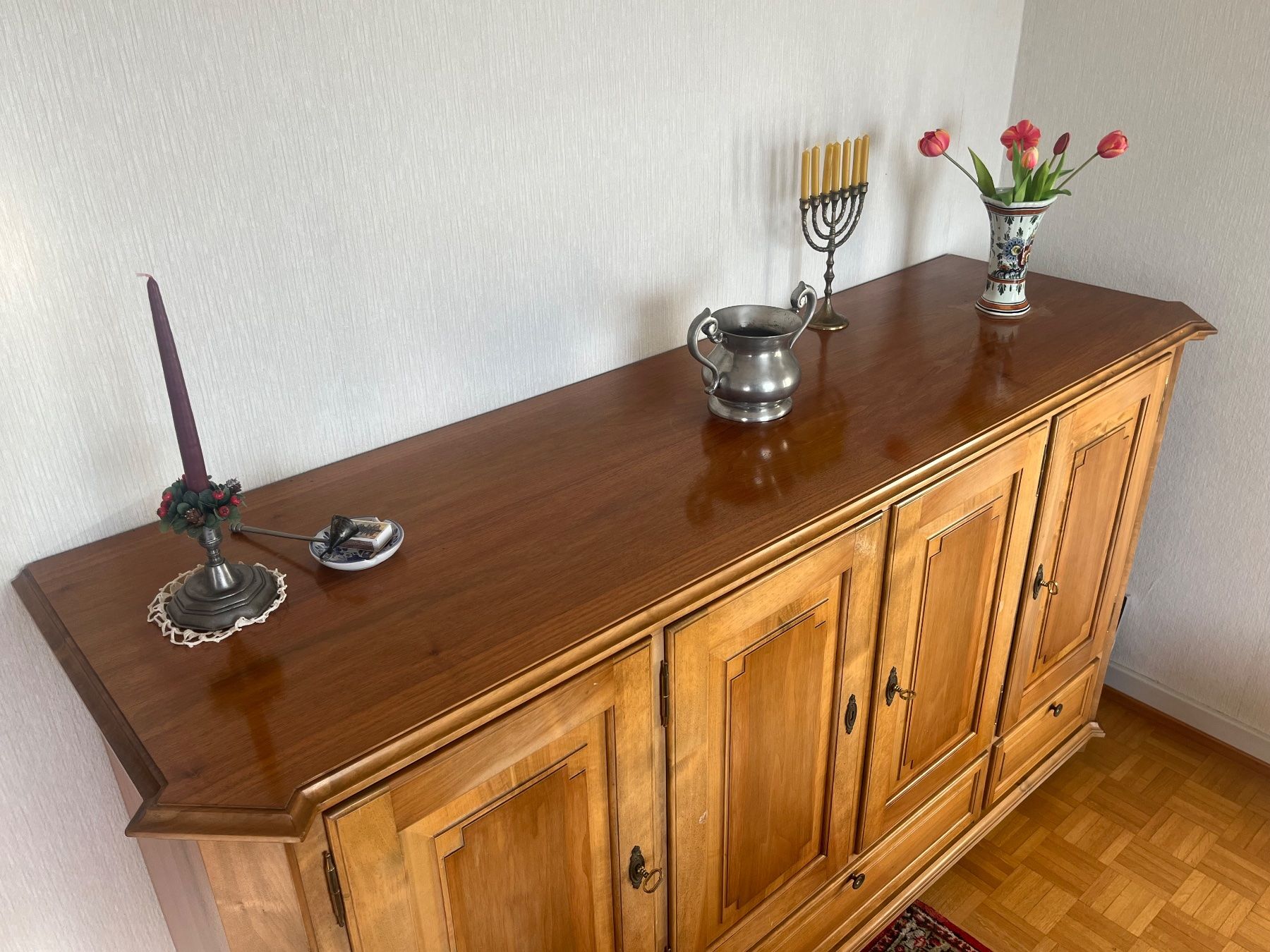 Credenze: Buffet-Möbel aus Massivholz  –Abholung bis 24.06.– – Usato da Zürich venduto da mor.koe 2