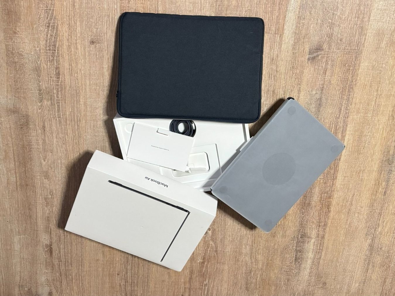 Apple Notebook: Apple Mac Book Air (A2681) – Usato da Winterberg ZH venduto da Chilaili