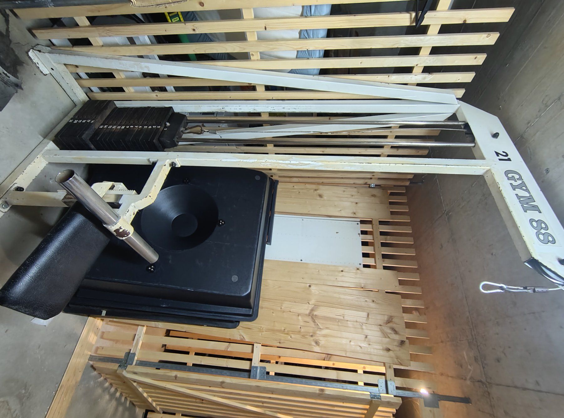Gym80 Vélos d'appartement: Latzug-Maschine GYM 88 – D'occasion à Stüsslingen par reb_wr2t