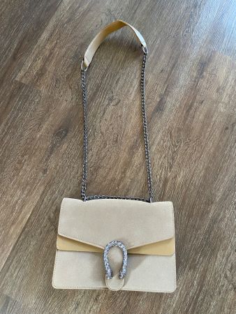 Handtasche