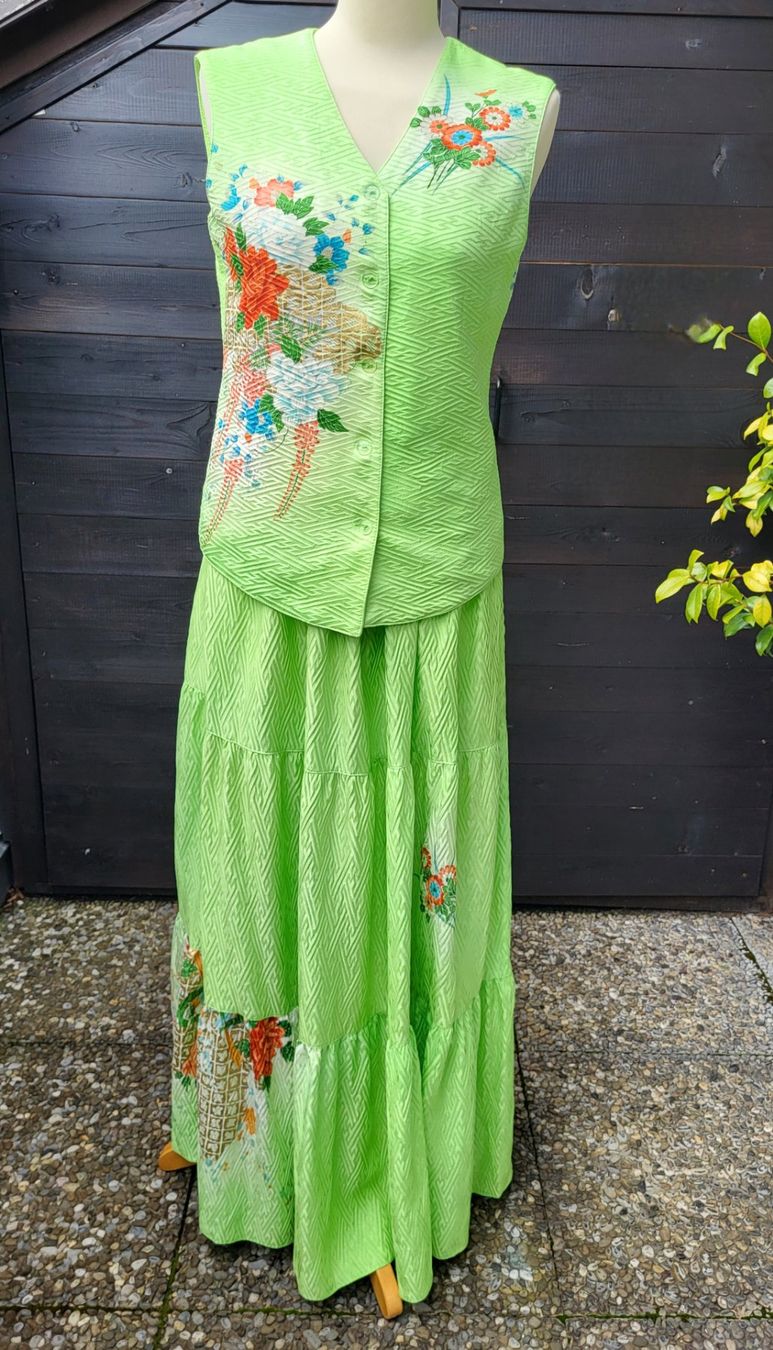 Gonne: Jupe +gilet en soie – Nuovo (secondo la descrizione) da Fribourg venduto da VictoriaShop7