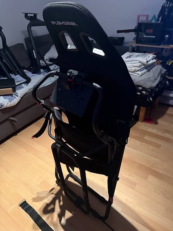 Sedie: Playseat Challenge Sim Racing Sitz  – Usato da bachenbülach venduto da G4609 2