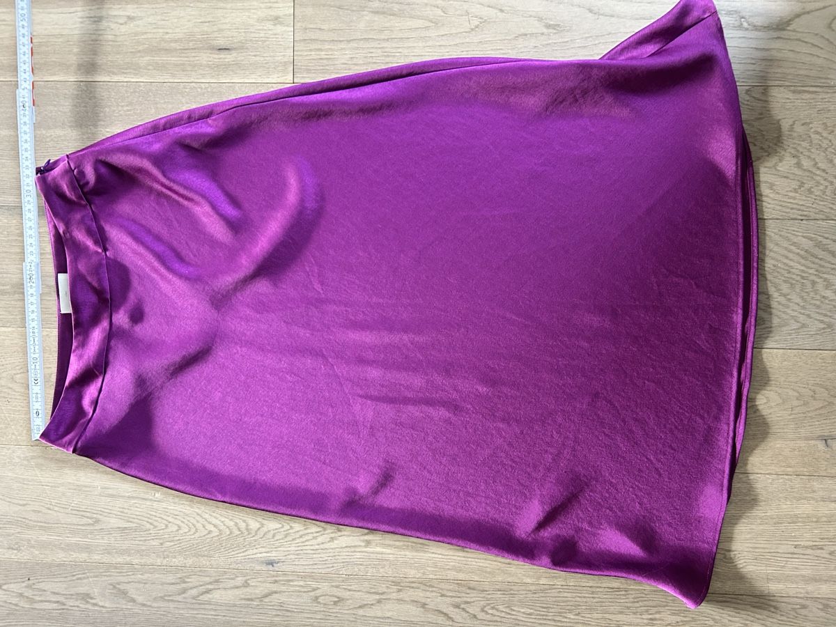 Sezane Gonne: Jupe Sézane taille 36, matière satinée – Usato da Lully VD venduto da Garance040 2