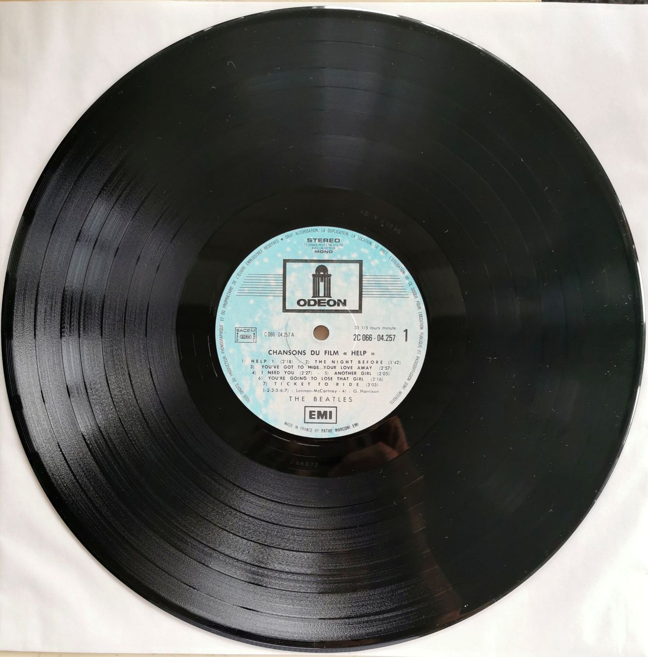 Dischi in vinile: LP The Beatles "Help!" Reissue 70er Jahre – Usato da Eschenbach SG venduto da Moonflower 2