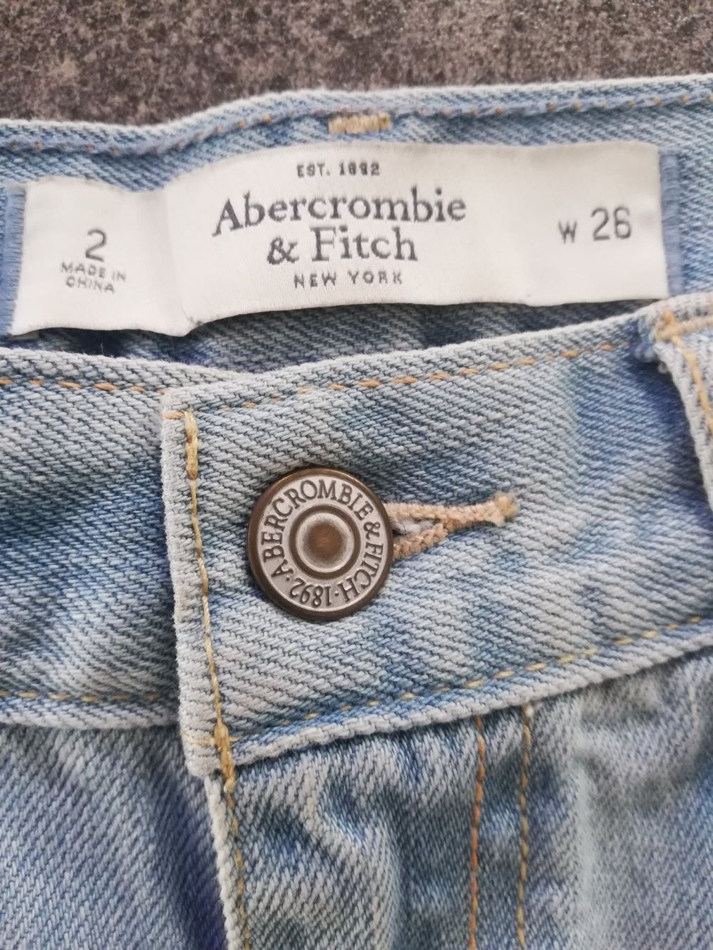 Abercrombie Jeans: ABERCROMBIE & FITCH JEANSSHORTS – Gebraucht aus Steinhausen von ellako 2