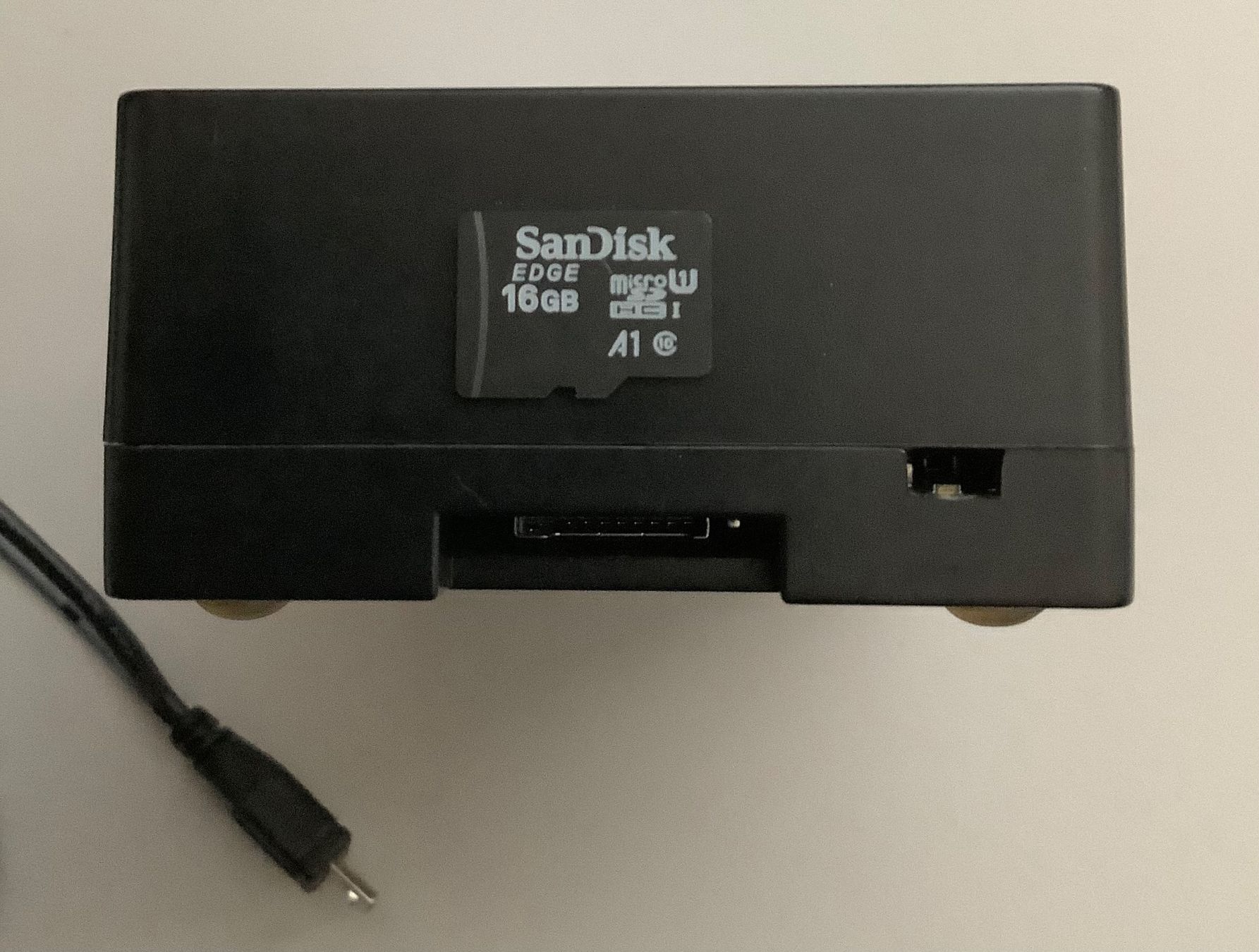 Raspberry Pi PC: Raspberry Pi 3 Model B mit Touchscreen – Usato da Dübendorf venduto da SwissAirforceDUB 2