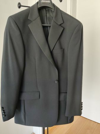 Pierre Cardin Men's Black Tie Suit, 42" Chest