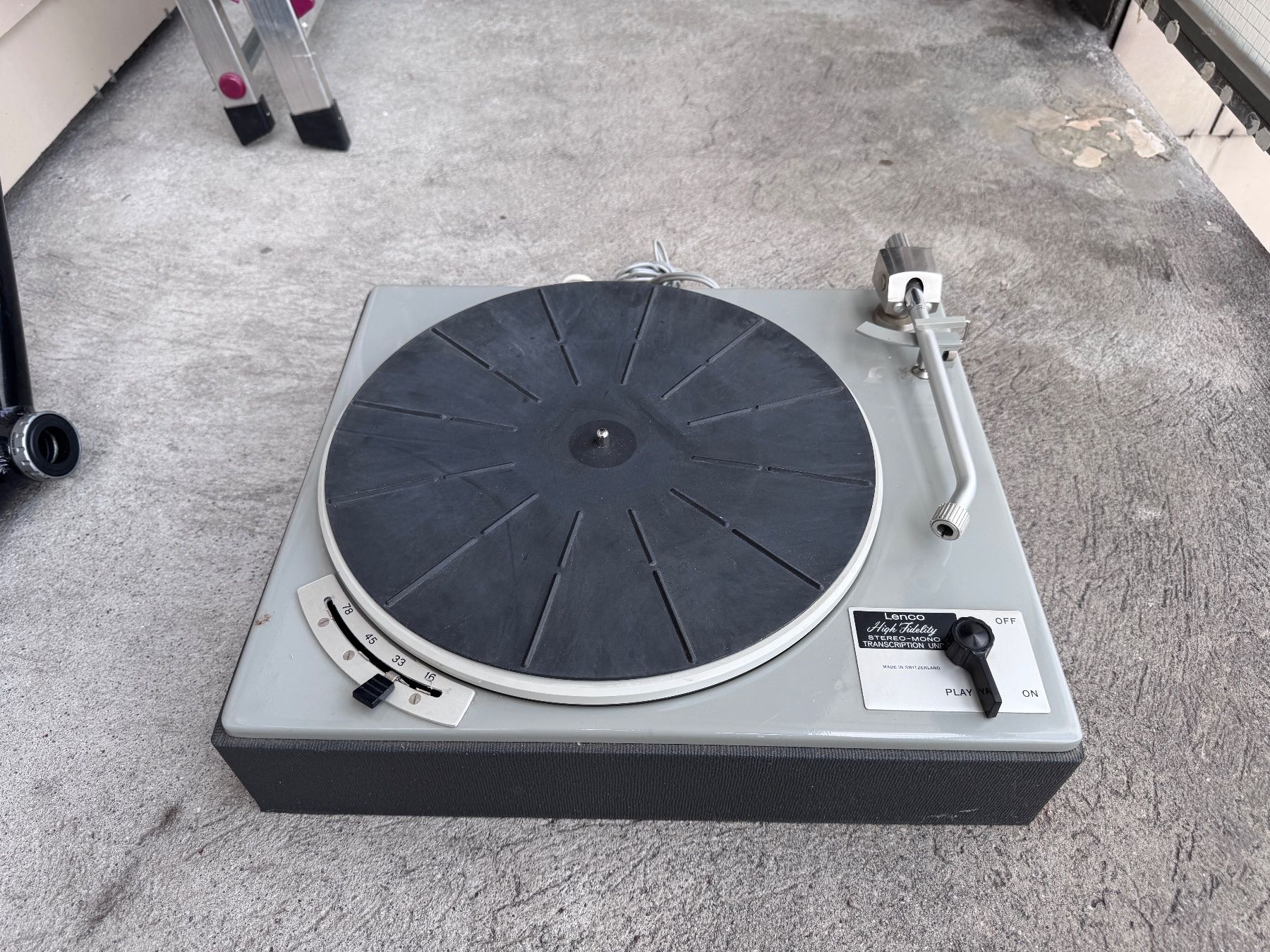Lenco Plattenspieler: LENCO L70 Heavy Platter – Gebraucht aus Zürich von Tapehead 7