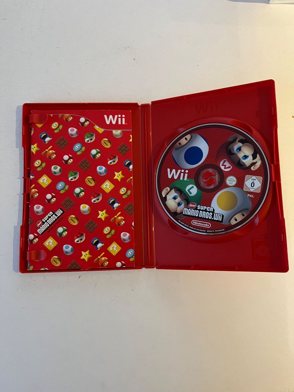 Jeux: New Super Mario Bros Wii – D'occasion à Meyrin par  2