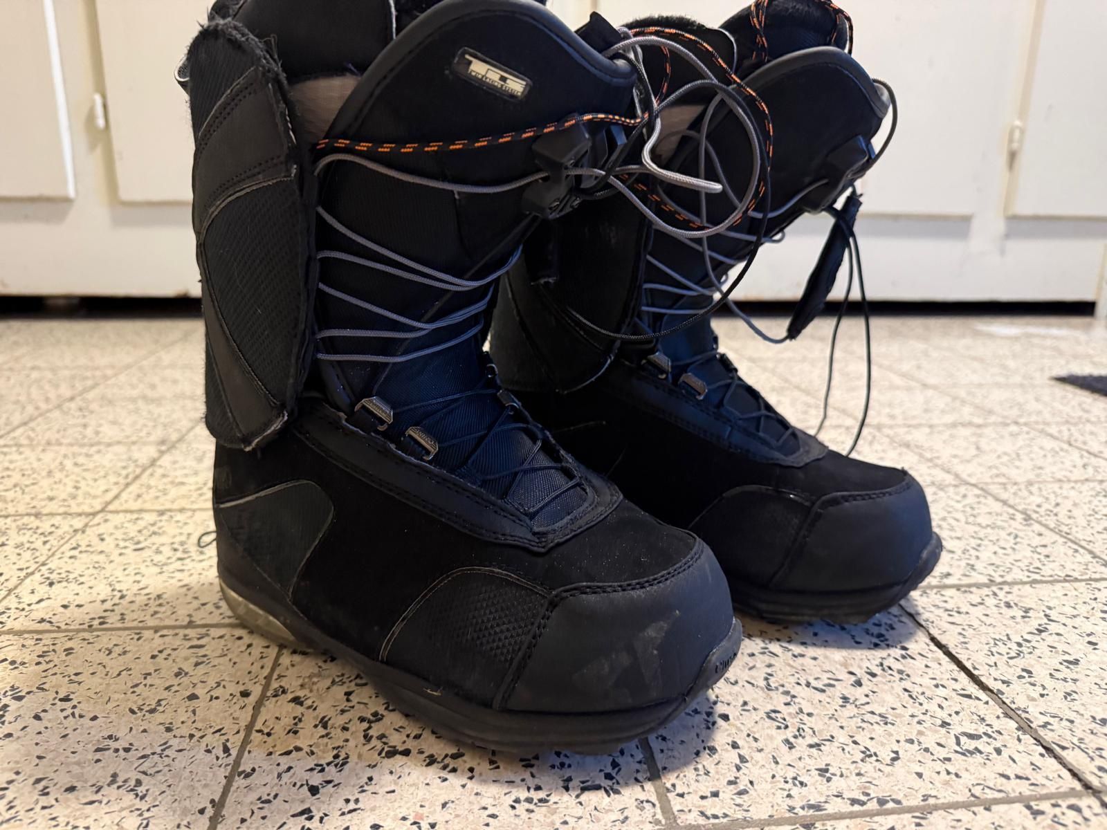 Herrenschuhe: Snowboard Schuhe Nitro Grösse 38 – Gebraucht aus Erlach von mum_6fqp