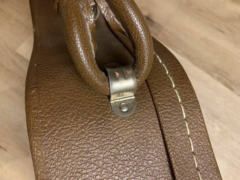 Gibson Strumenti musicali: GIBSON 90er-Jahre Gitarrenkoffer – Usato da Neftenbach venduto da Mike72-123 3