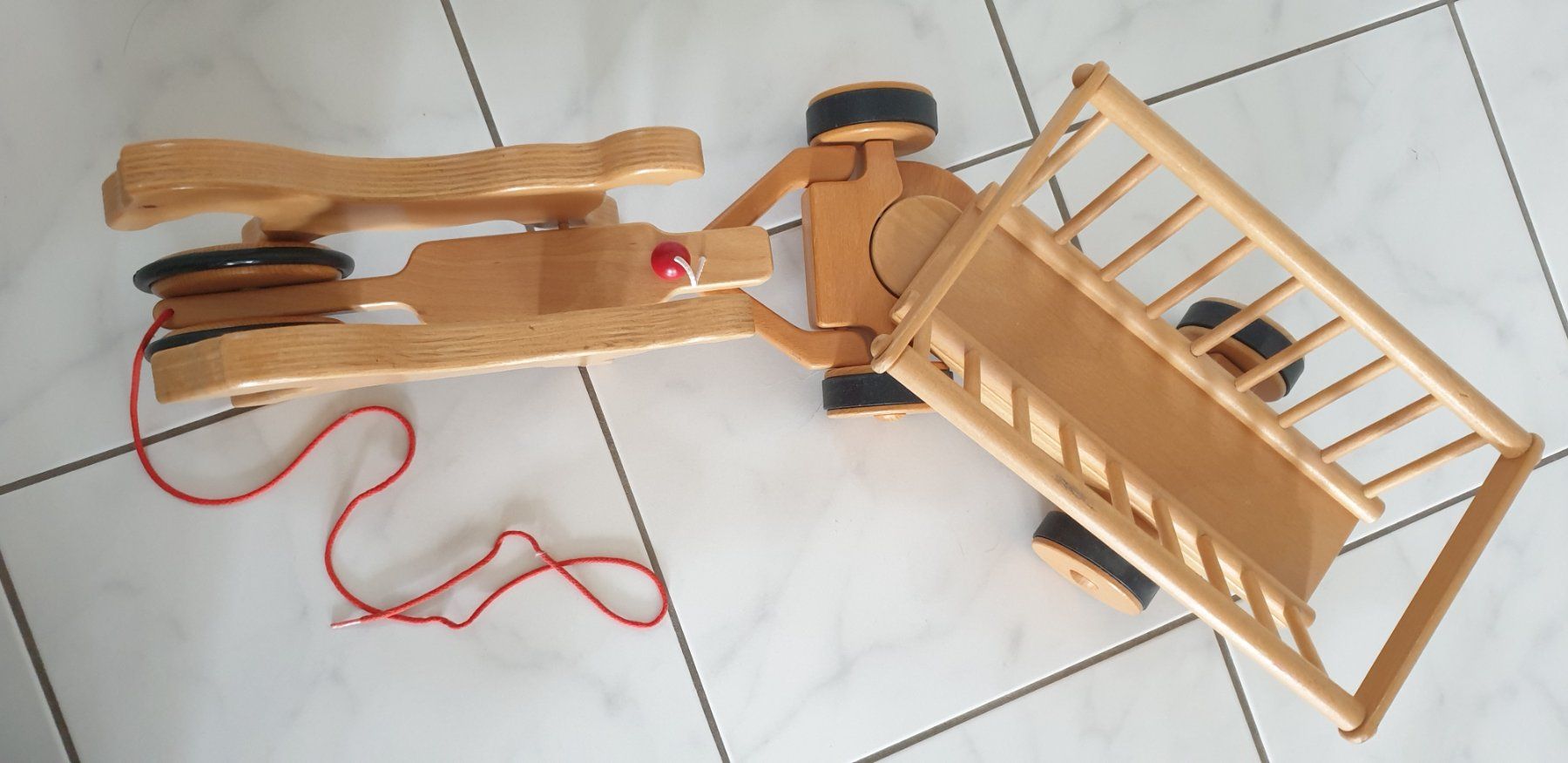Spielzeuge: Pferdegespann mit Heuwagen aus Holz – Gebraucht aus Meggen von G7957c24 8