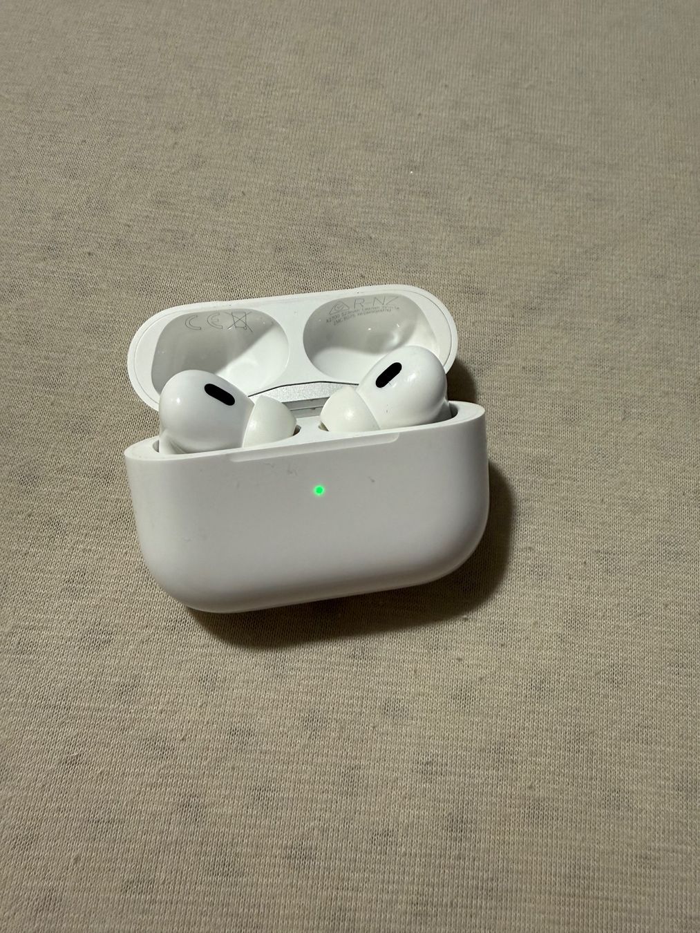 Apple Kopfhörer: Apple AirPods 2 Top Zustand – Gebraucht aus Bülach von Katha28