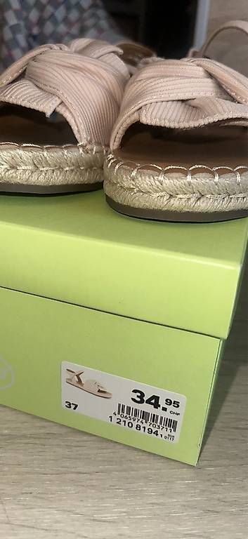 Scarpe da donna: Sandalettes neuves  – Usato da Grand-Lancy venduto da ssa_k59z 1