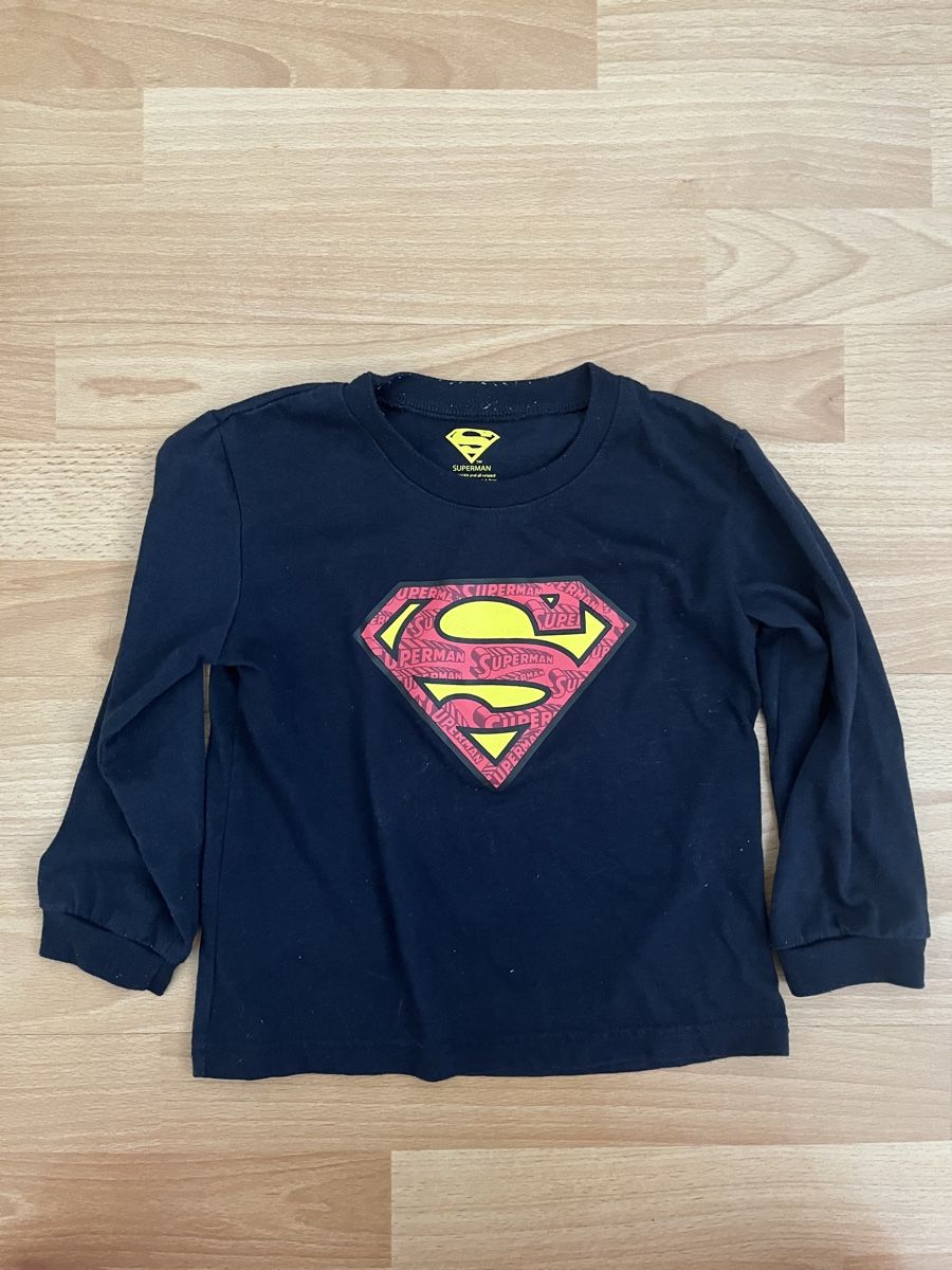 Maglioni & Felpe: Batman  Langarmshirt, Gr. 98 – Usato da Zürich venduto da jmg_8005