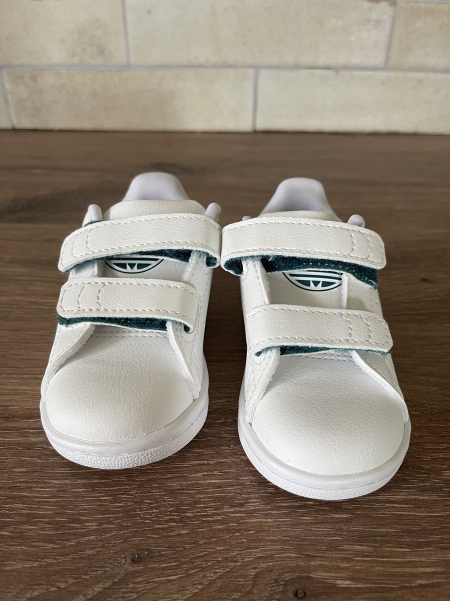 Adidas Scarpe per ragazzi: Adidas Stan Smith Gr. 20 – Nuovo (secondo la descrizione) da Kölliken venduto da ErmelindaE 1