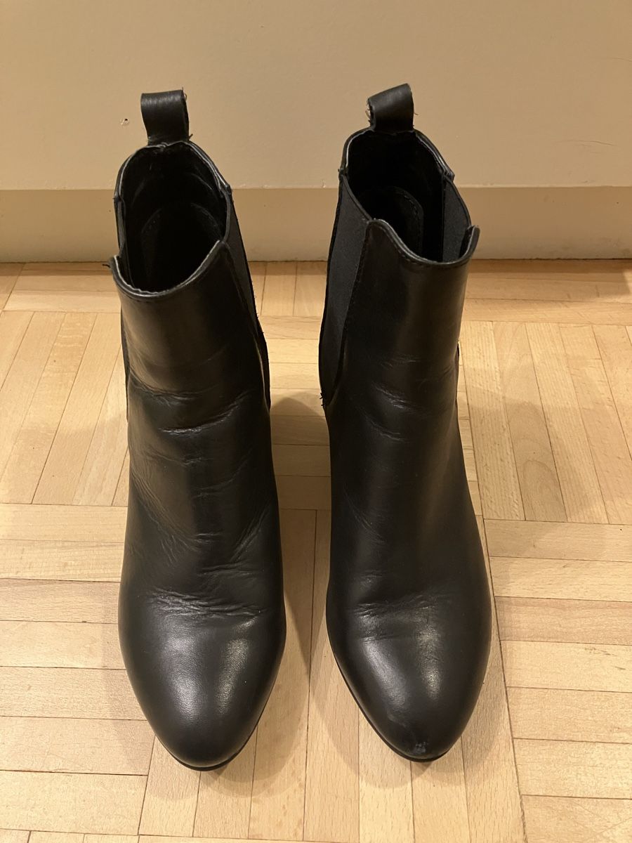 Scarpe da donna: schwarze Stiefeletten Gr. 37 – Usato da St. Gallen venduto da andreav. 3