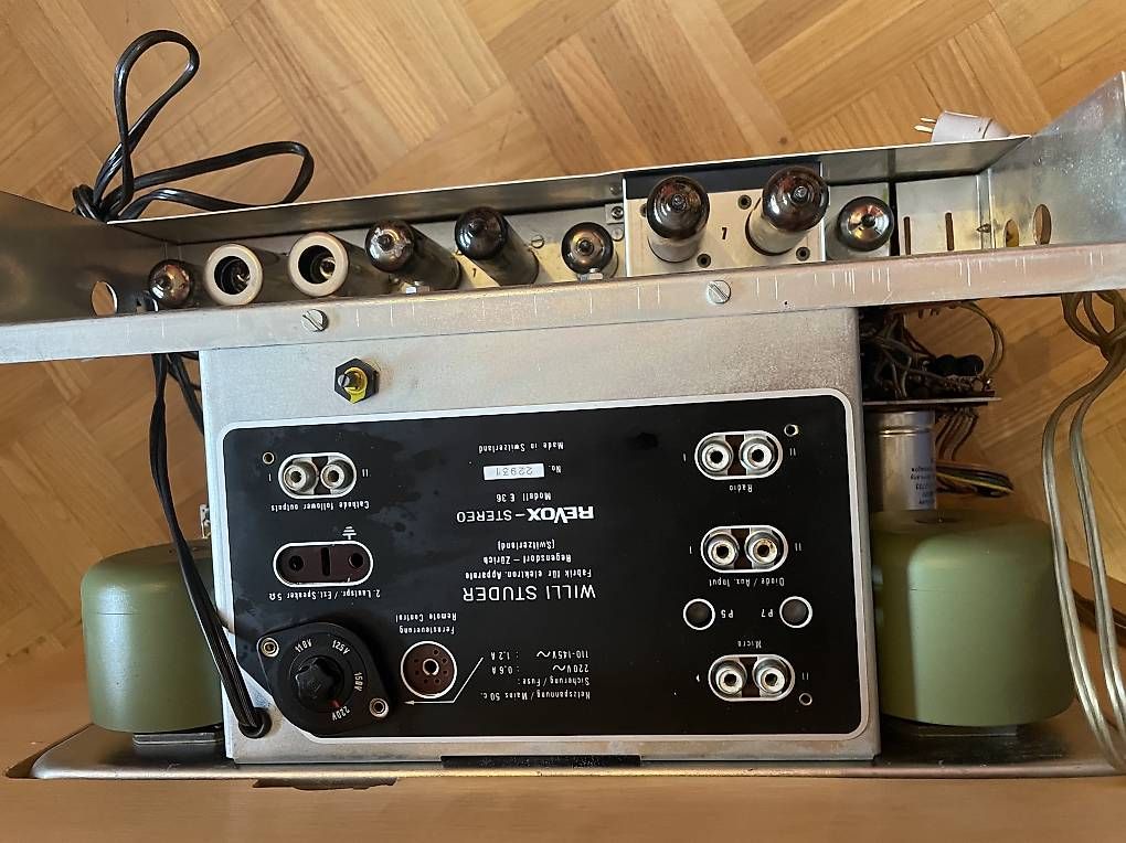 Apparecchi a nastro: Revox E-36 – Usato da Zürich venduto da Frecci123 2
