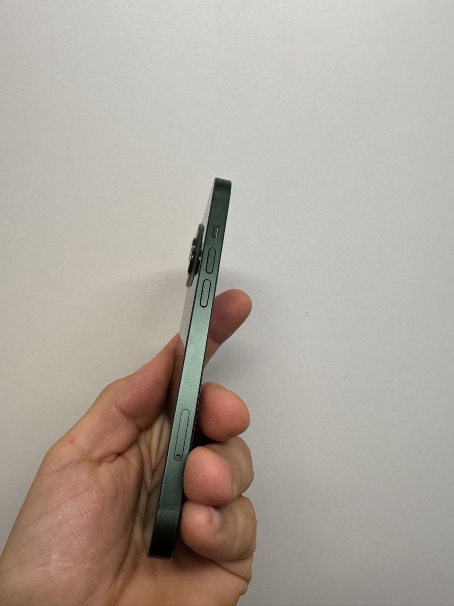Apple Telefoni cellulari / Smartphones: iPhone 13 256 GB – Nuovo (secondo la descrizione) da Affoltern am Albis venduto da lapsko 2