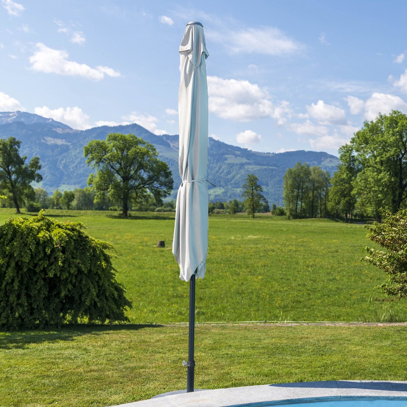 Ombrelloni: Sonnenschirm Quadro 250x250 cm. – Usato da Trachslau venduto da RT_BRNN 1