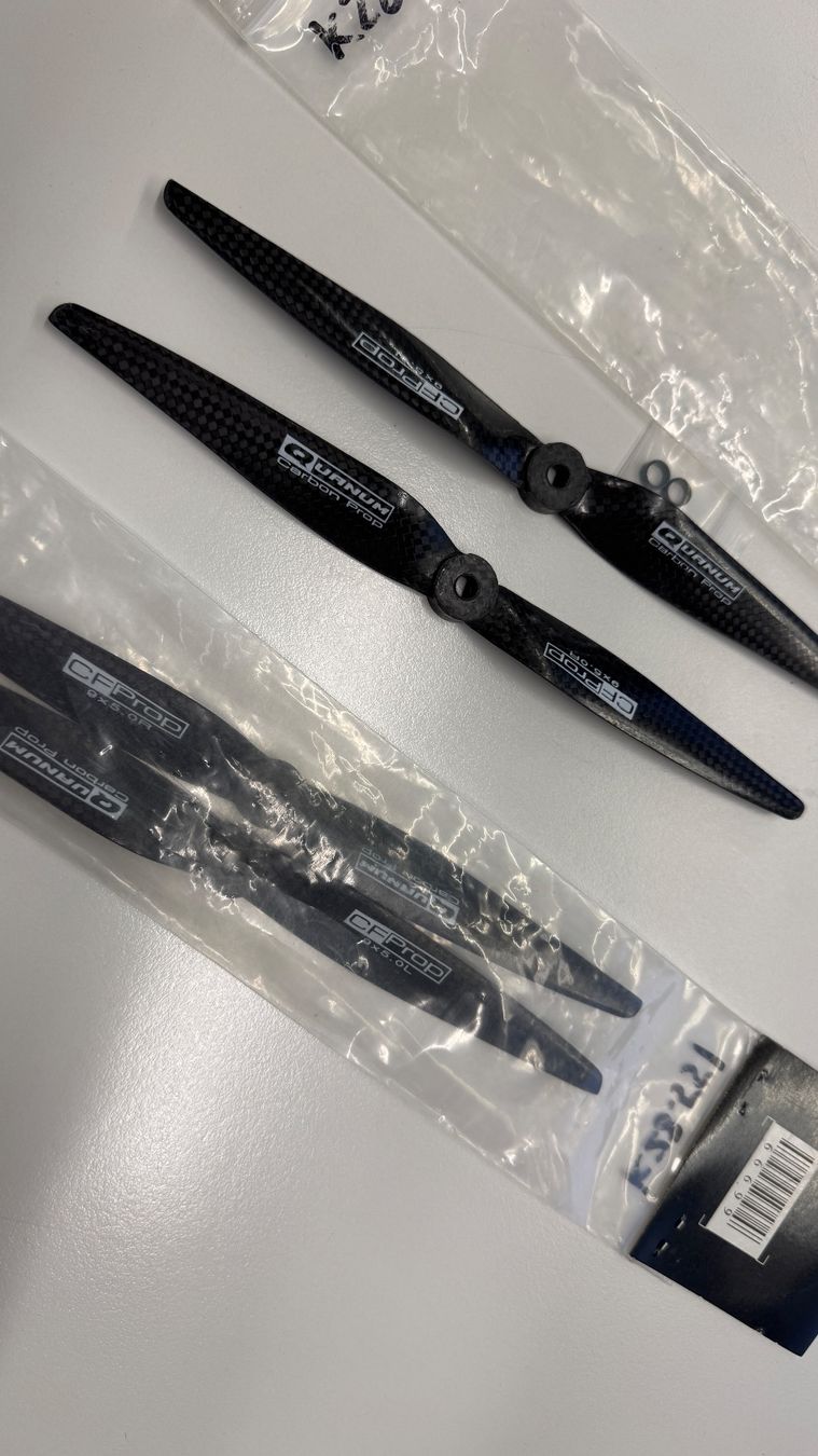 Kit di modellismo & Modellini statici: Propeller Carbon Original verpackt 2x CF Prop 9x5.0 R & L – Nuovo e nell'imballaggio originale da Etzgen venduto da Vendomondo 5