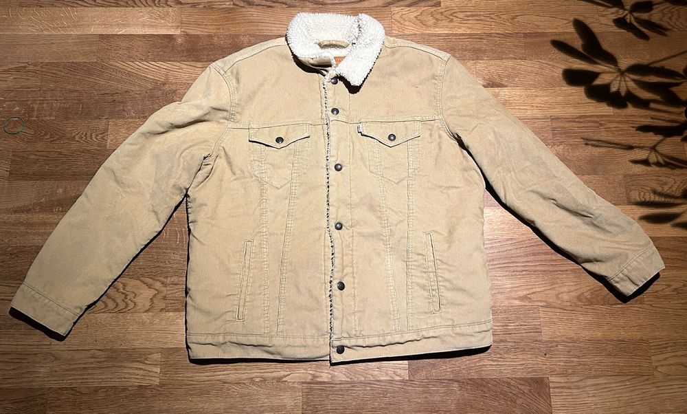 Levi's TRUCKER JACKET Cord (Gebraucht) in Zürich für CHF 39 – mit ...