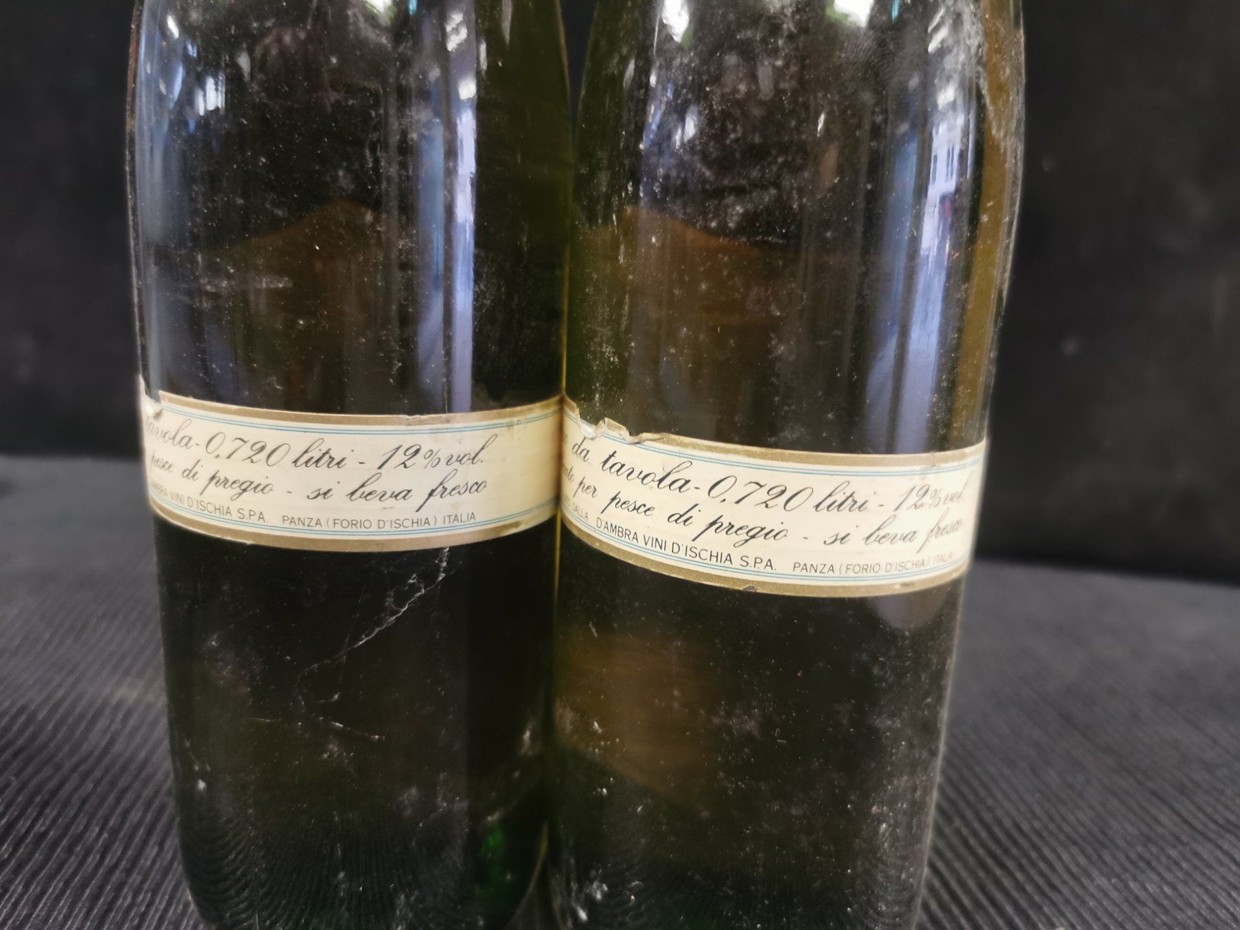 Vino: 2 x BIANCOLELLA 1975 – Nuovo (secondo la descrizione) da Genève venduto da Leboucheoreilles 6