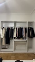 Kleiderschrank 