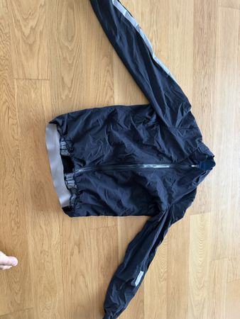 Q36.5 Jacke Grösse XL schwarz mit Reflektoren super Zustand