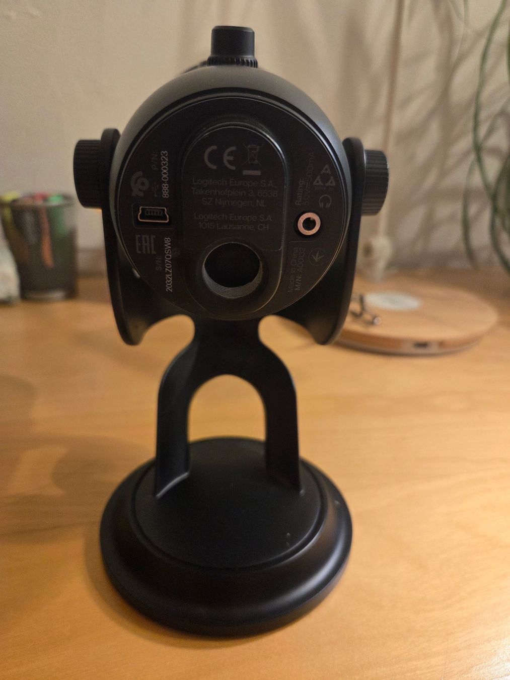 Logitech Microfoni: Blue Microphones Yeti – Nuovo (secondo la descrizione) da Appenzell Enggenh. venduto da chs_9rxk 2
