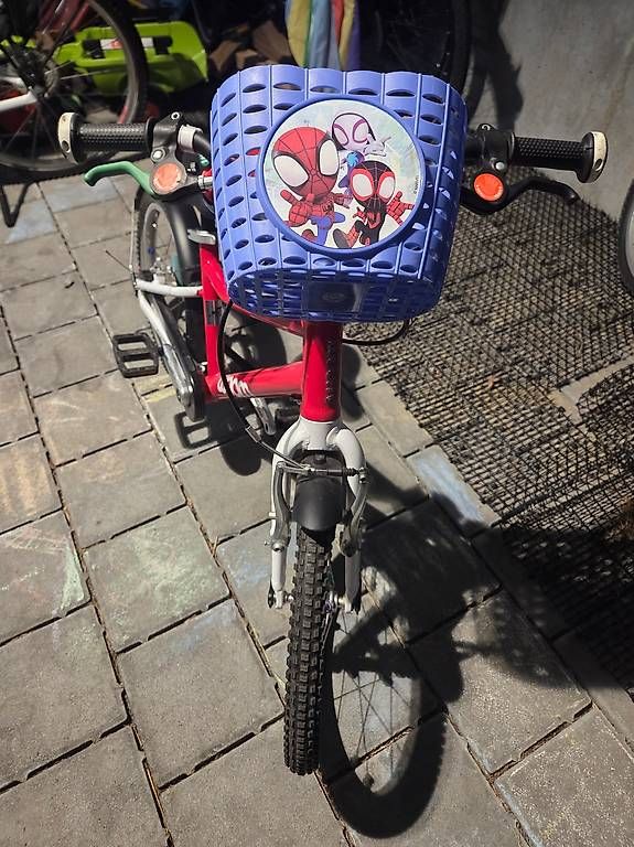 Biciclette: woom 3 rot mit Zubehör  – Usato da Rieden SG venduto da Yogu 1