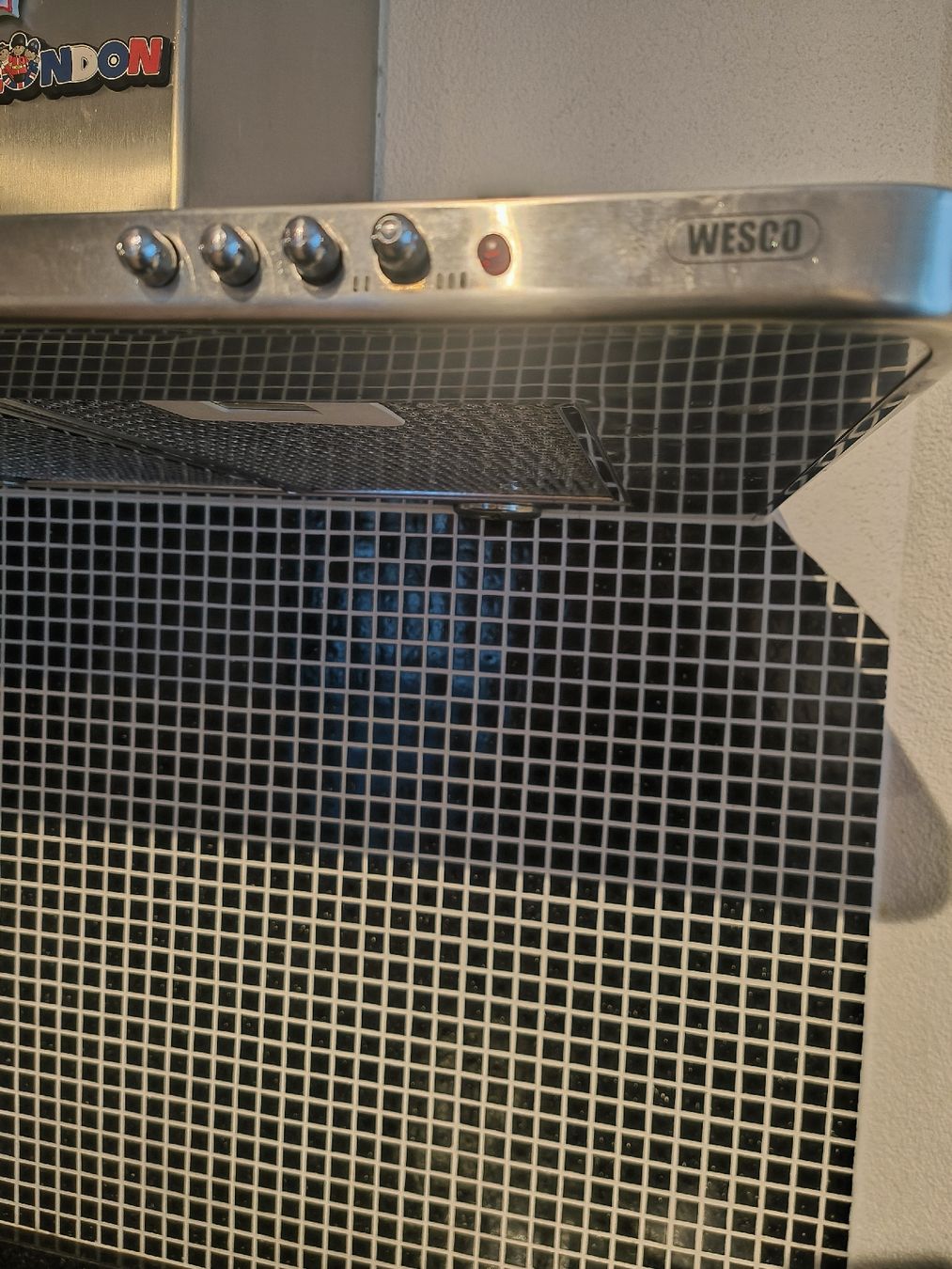 Hottes de ventilation: GEBEDIENTASTATURSUCHT – – D'occasion à Bern par Paca48 1