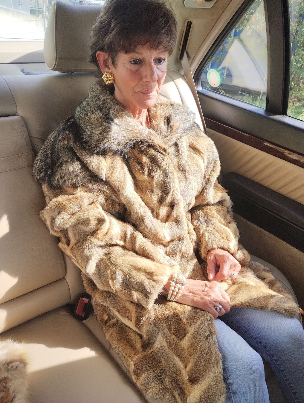Mäntel: Pelzmantel Pelzjacke  – Gebraucht aus Zuzwil SG von BeyondBelief_ 1