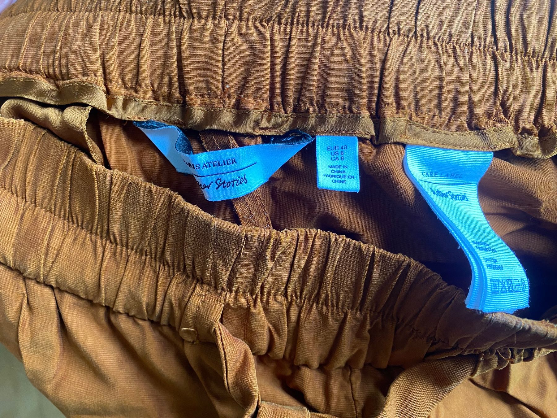 Other Stories Pantaloni: Hose von & Other Stories – Usato da Basel venduto da NormaJean01 1