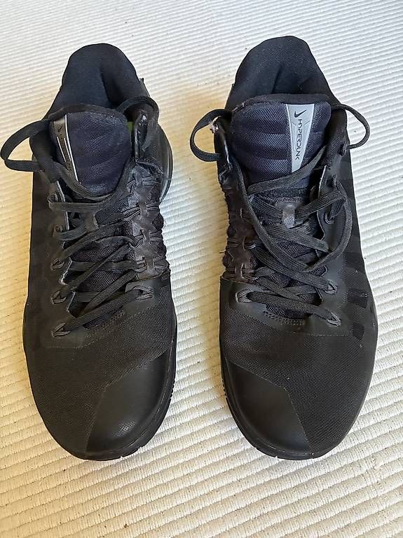 Scarpe da uomo: Nike Hyperdunk, schwarz, 44 – Usato da Zuoz venduto da Janth 1