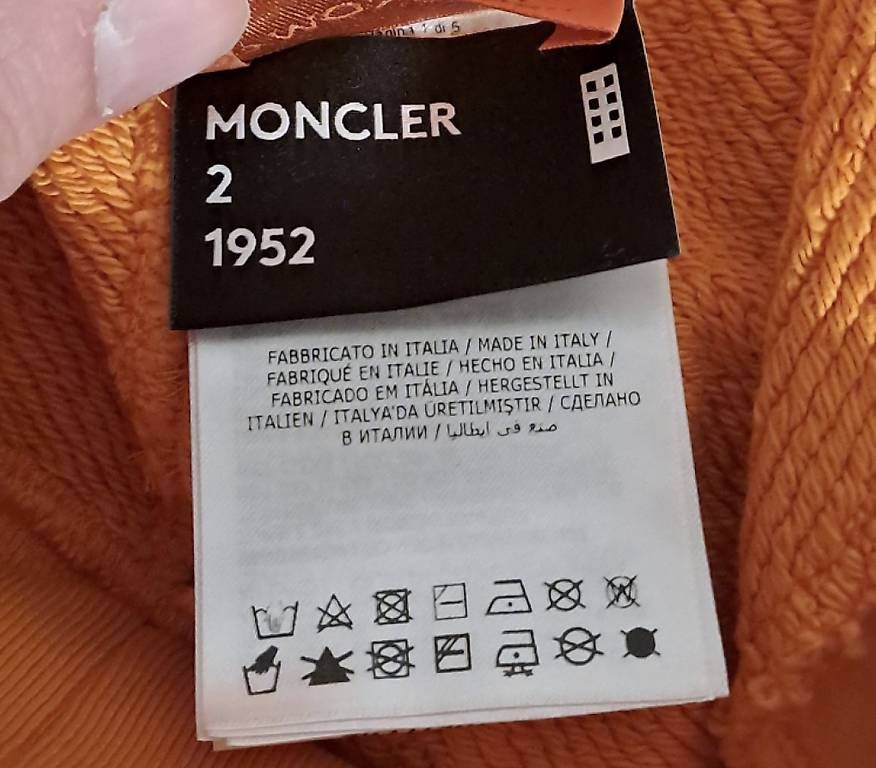 Maglioni & Felpe: Moncler Hoody Original – Usato da Zumikon venduto da nubyan 4