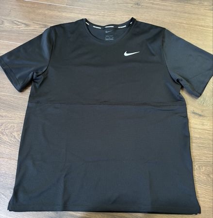 Nike Sportshirt Dri-FIT schwarz kurzarm guter Zustand