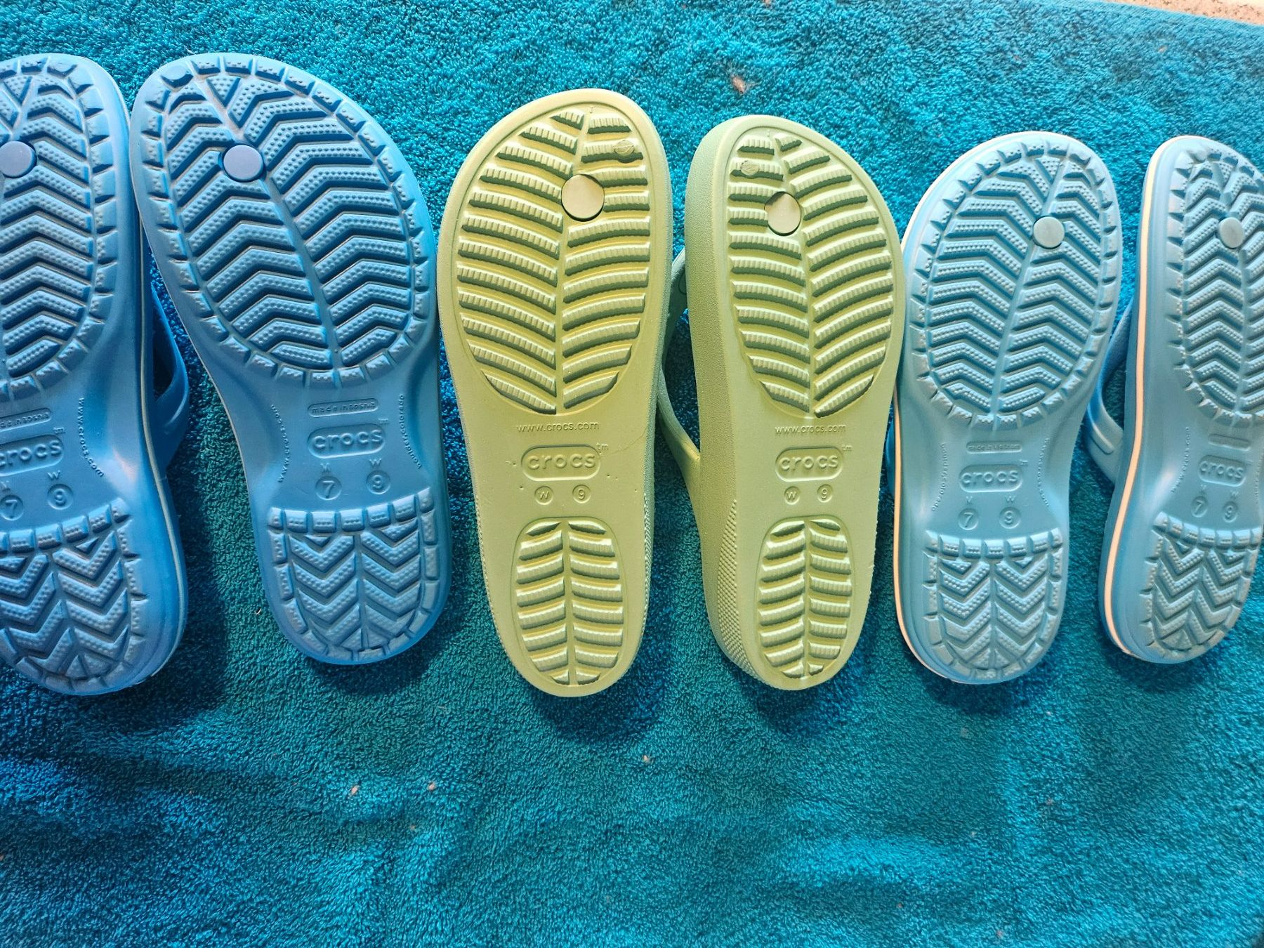 Crocs Damenschuhe: 3x Crocs FlipFlops neu *****wunderschöne Farbe**** – Neu (gemäss Beschreibung) aus Triesen von Teddyeddy 2