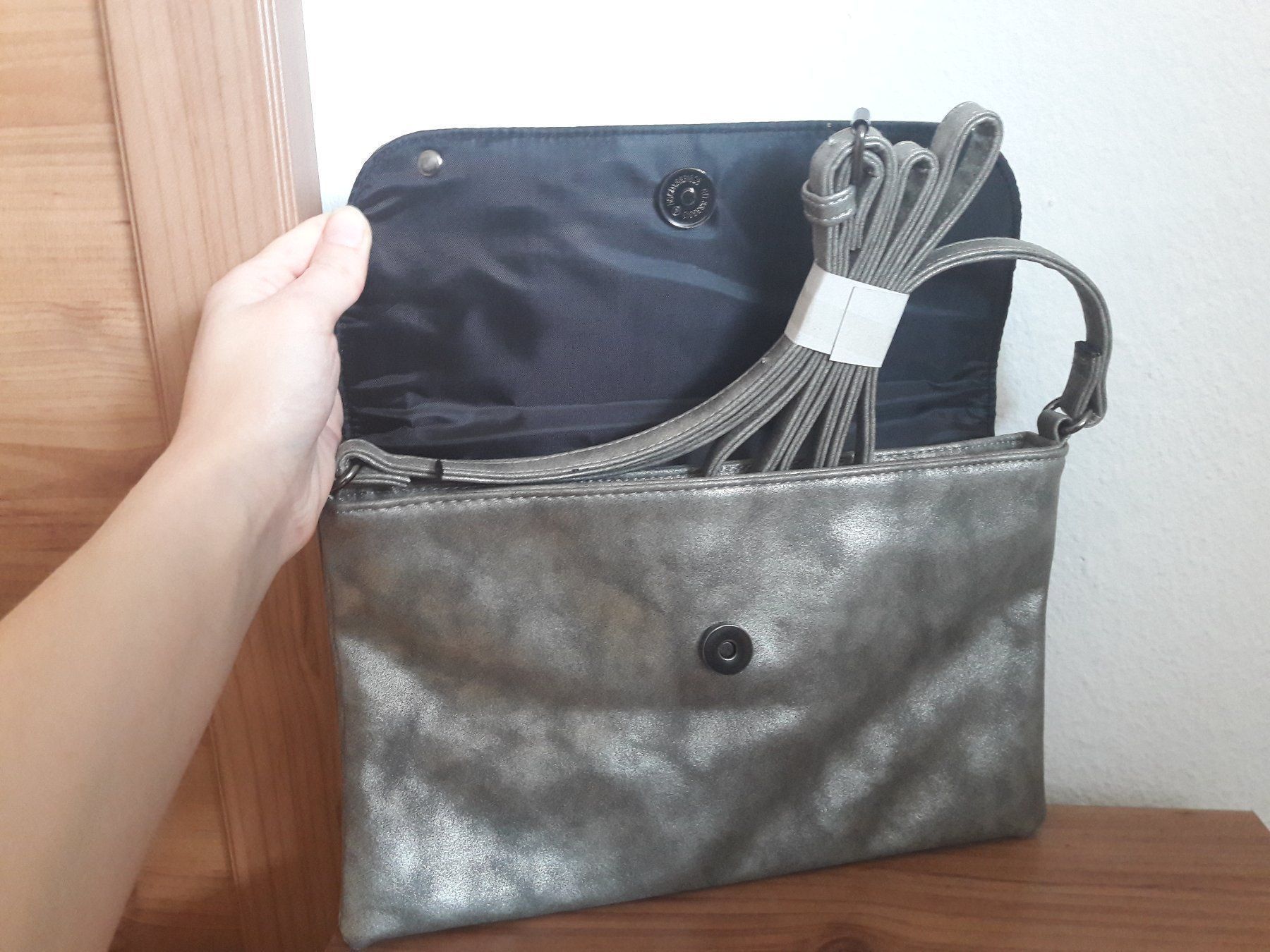 Borse da donna: Crossover Bag. Umhängetasche. Neu – Nuovo (secondo la descrizione) da Glattfelden venduto da Roman2504 3
