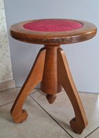 Antiker Klavierhocker, dreibeinig, Holz, min. 48cm max. 60cm