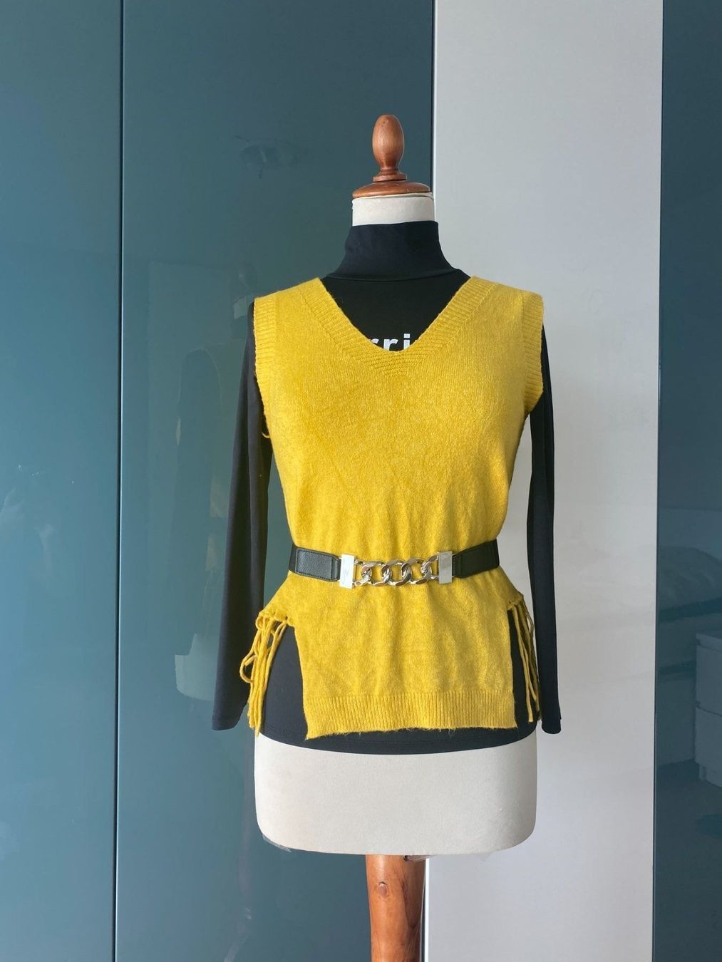 Maglioni & Felpe: Gelber Strickpullover Einheitsgröße – Usato da Dübendorf venduto da Levintreyer