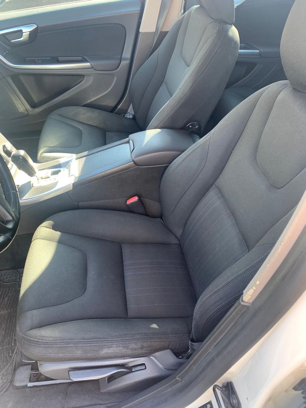 Volvo Automobili: Volvo V60 D3 frisch MFK – Usato da Wetzikon ZH venduto da cobra039 6
