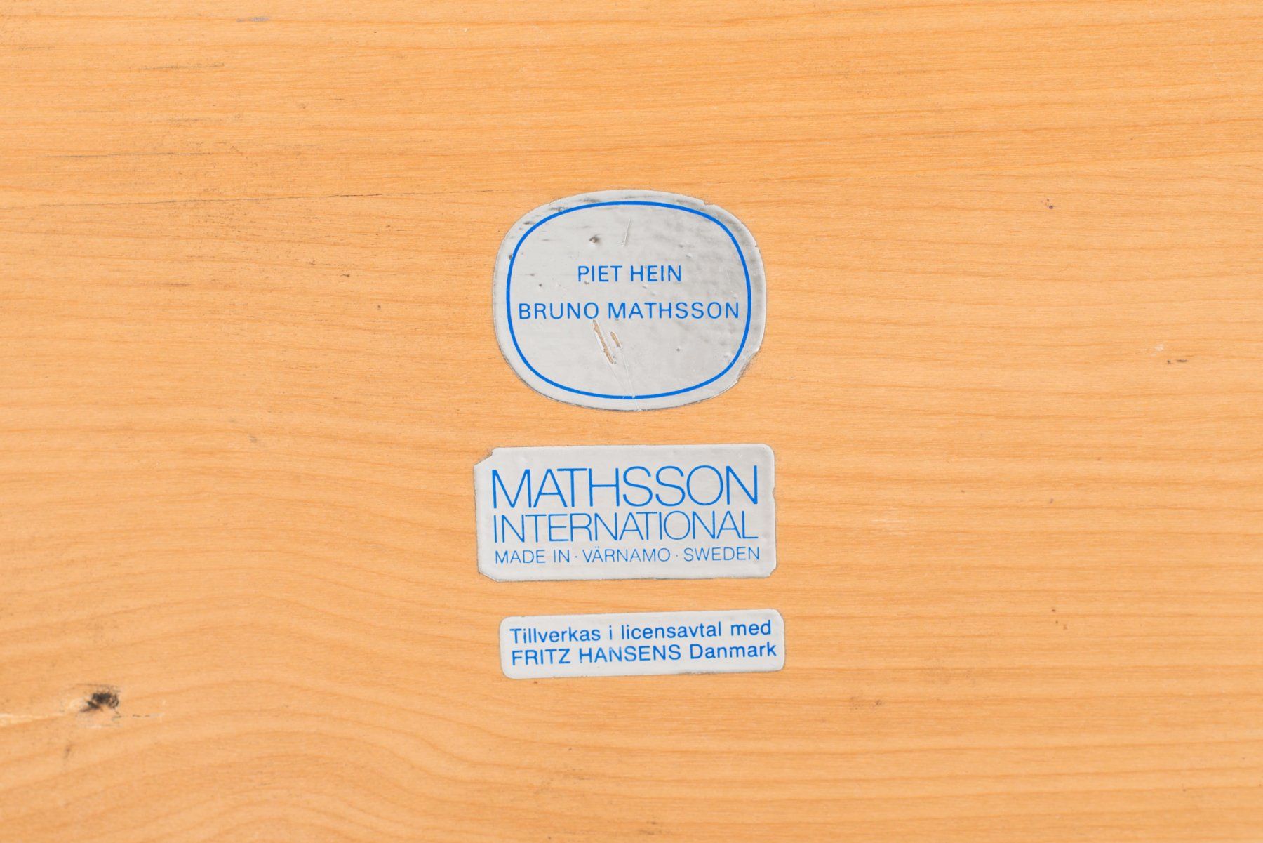 Fritz Hansen Tische: Fritz Hansen Supercircular Couchtisch von Piet Hein – Gebraucht aus Zürich von STUZH38 8