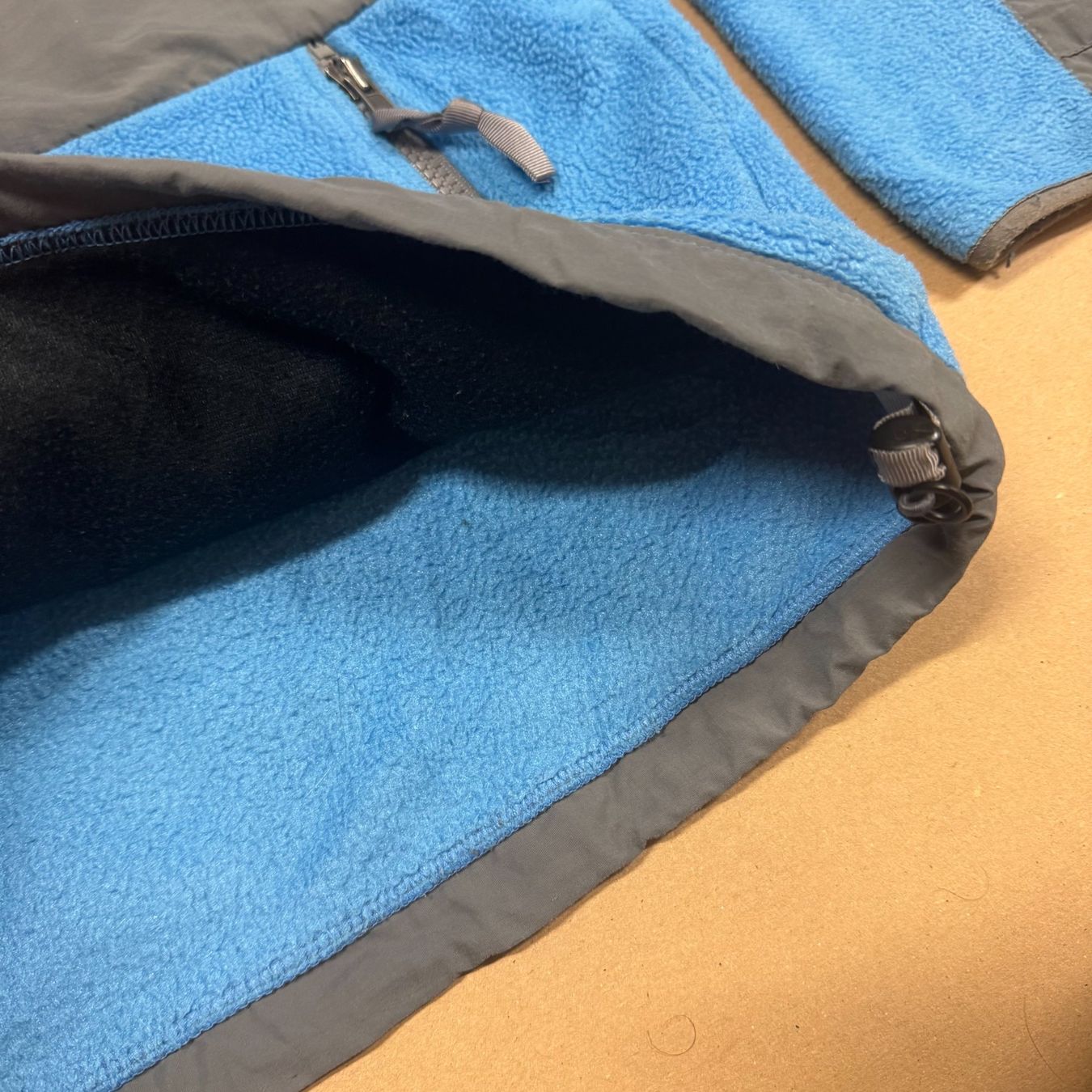 North Face Giacche: The North Face light blue fleece jacket winter S – Usato da St. Gallen venduto da sourced_limited 3