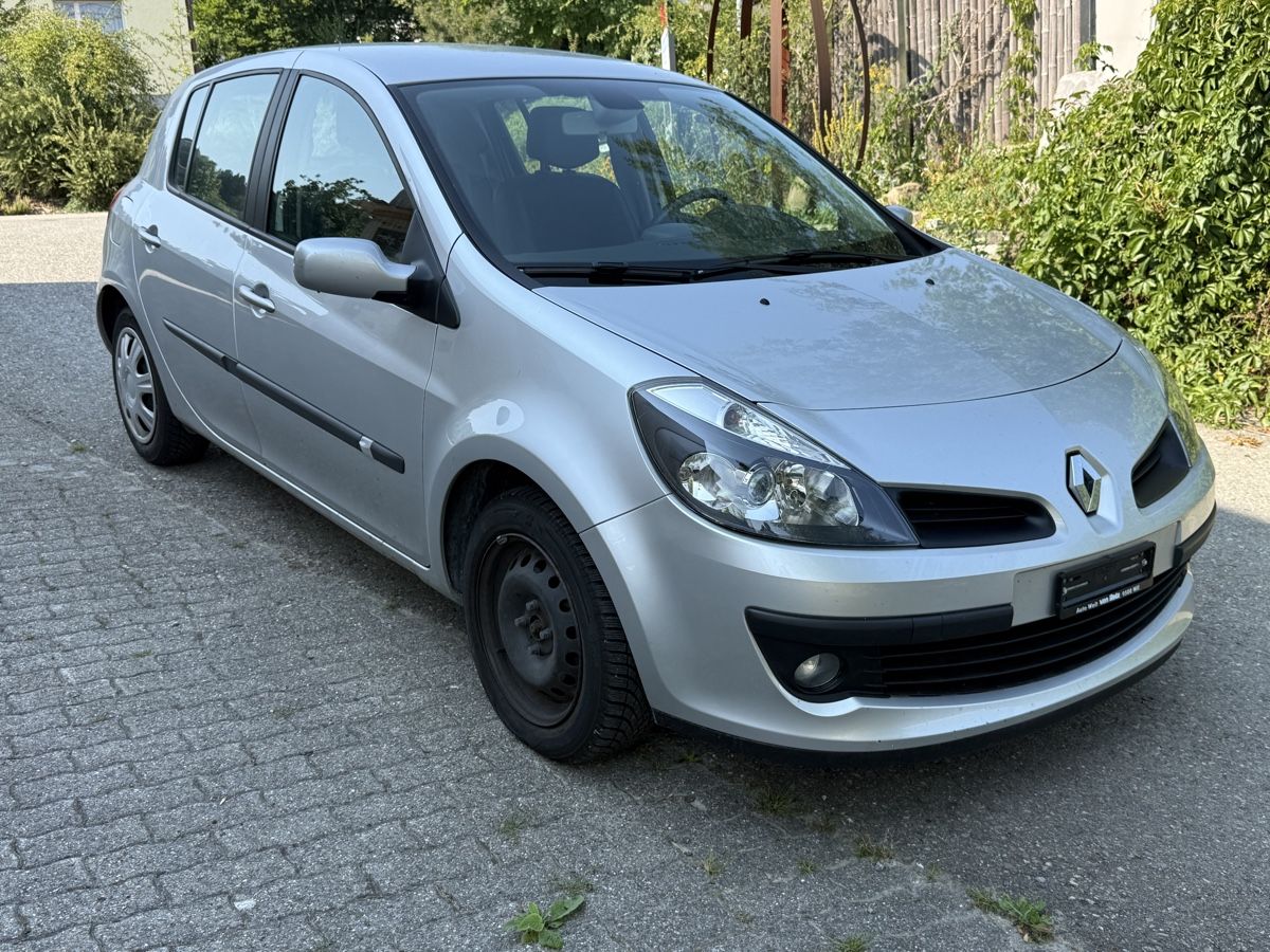 Renault Automobili: Renault Clio 1.6 104632 Km. – Usato da St.Gallen venduto da nouah 1