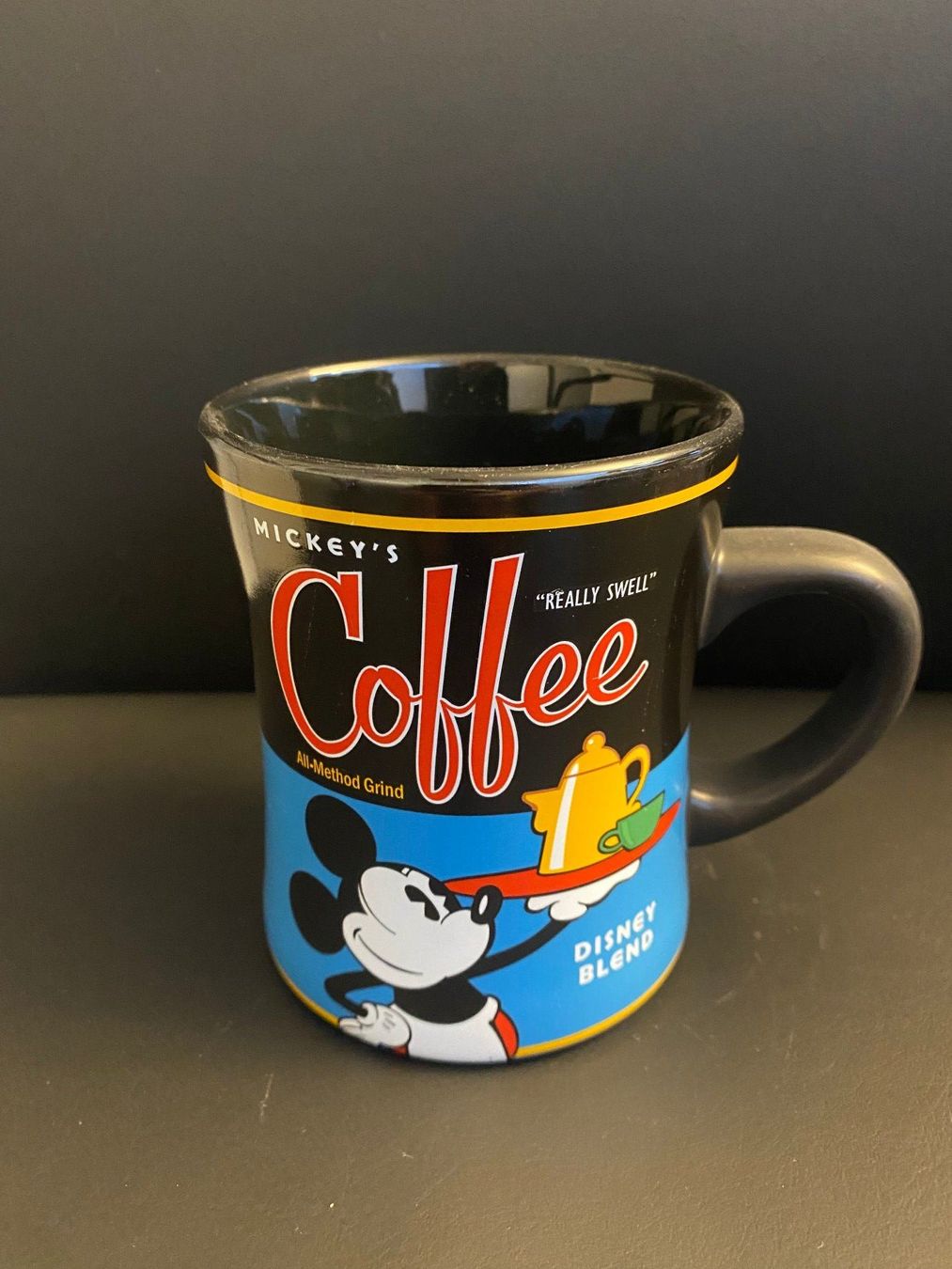 Disney Tasses: **TOP** Mickey Mouse Tasse – D'occasion à Rafz par DOMBEC