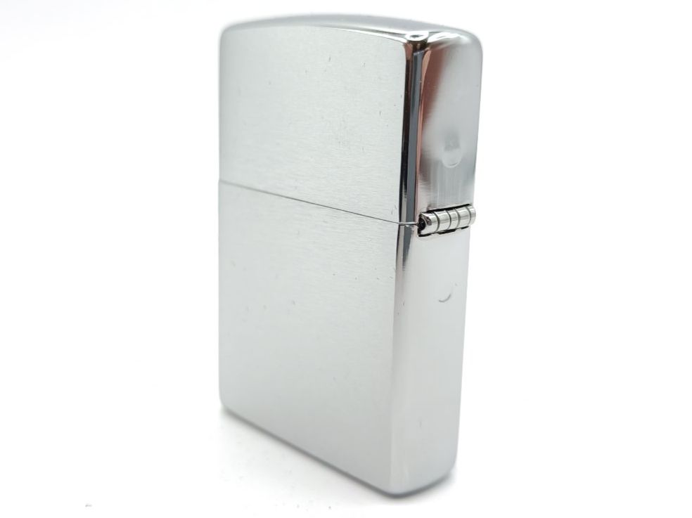 Zippo Accendini: ZIPPO Skateboard Emblem Feuerzeug 2007903 – Nuovo e nell'imballaggio originale da Ennenda venduto da Benzinflamme 2