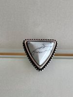Bague triangle vintage pierre bleu, argentée neuve