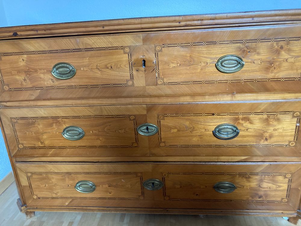 Antike Kommode / Möbel / Schubladen Schrank (Gebraucht) in Seuzach für ...